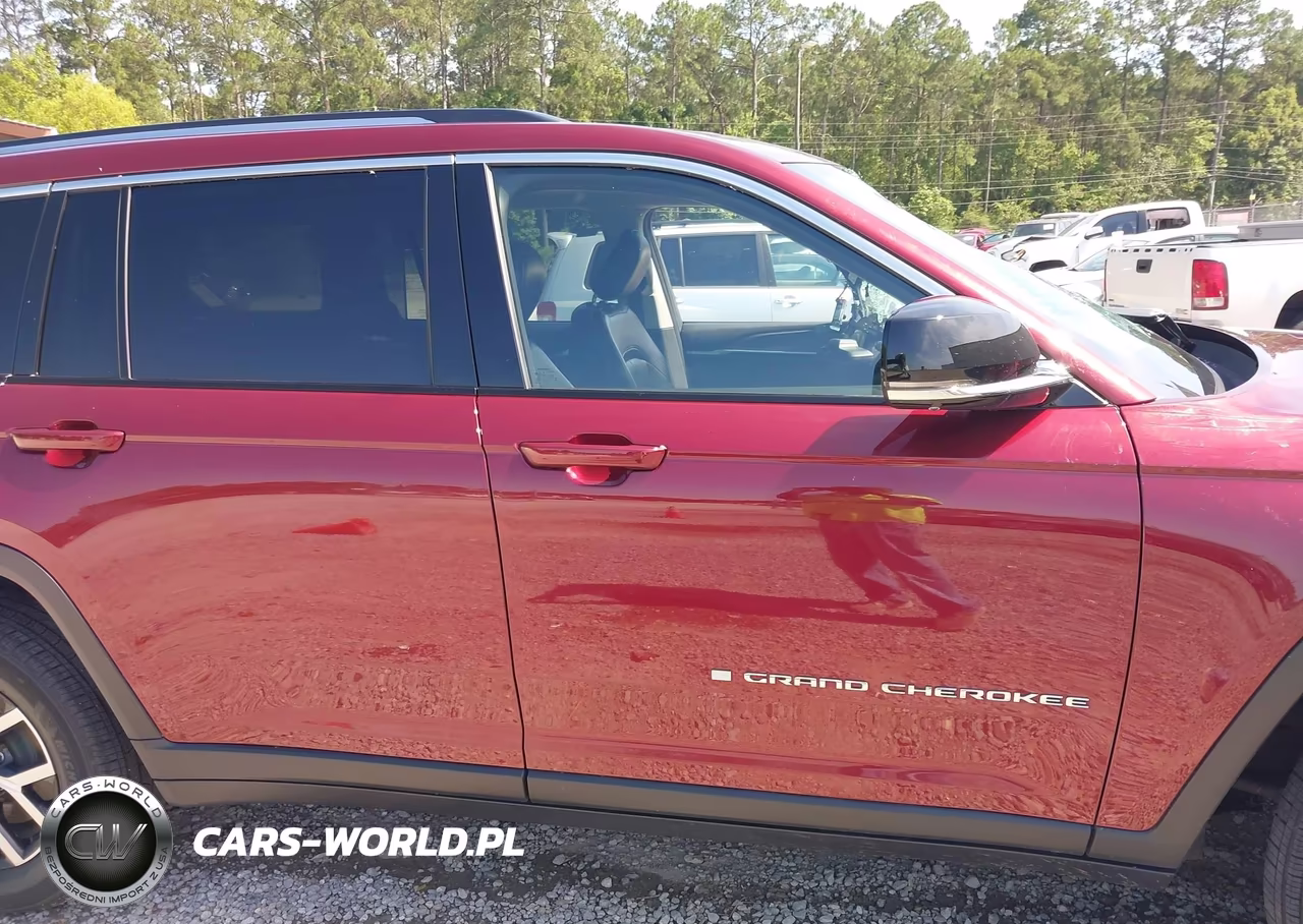 2023 Jeep Grand Cherokee L Limited 4X2 VIN:1C4RJJBG3P8836157 - 13