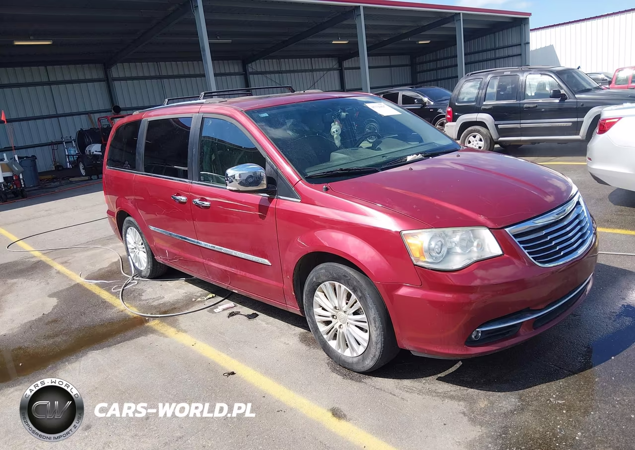 2015 Chrysler Town & Country Limited Platinum