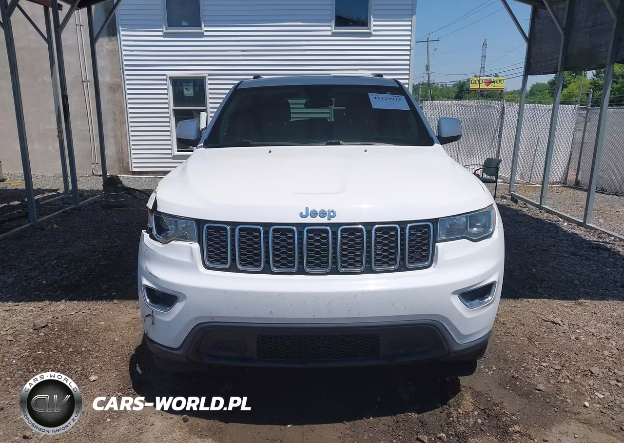 2018 Jeep Grand Cherokee Laredo E 4X4 VIN:1C4RJFAG5JC223010 - 12