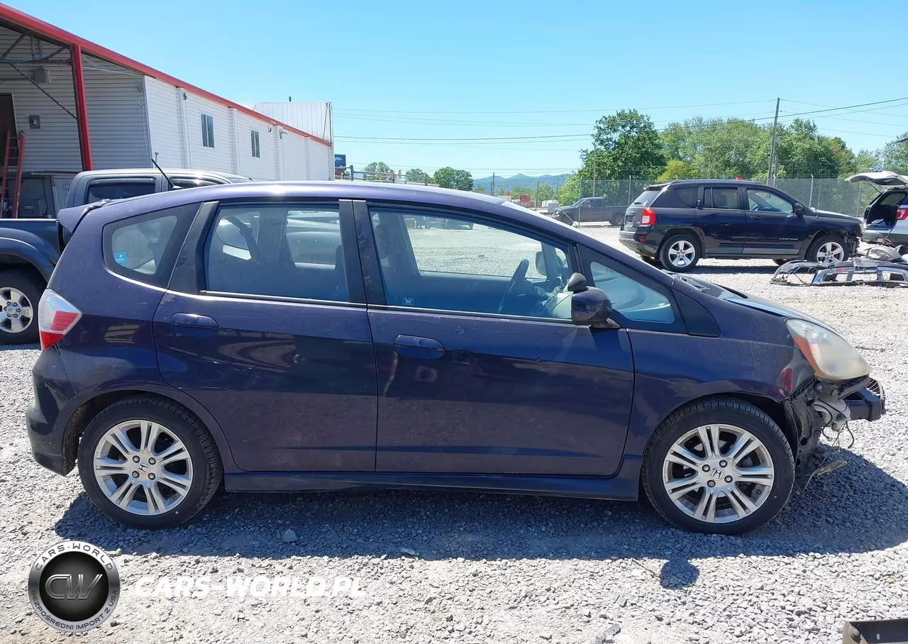 2010 Honda Fit VIN:JHMGE8H41AC018835 - 14