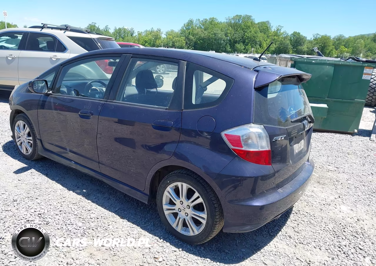 2010 Honda Fit VIN:JHMGE8H41AC018835 - 3