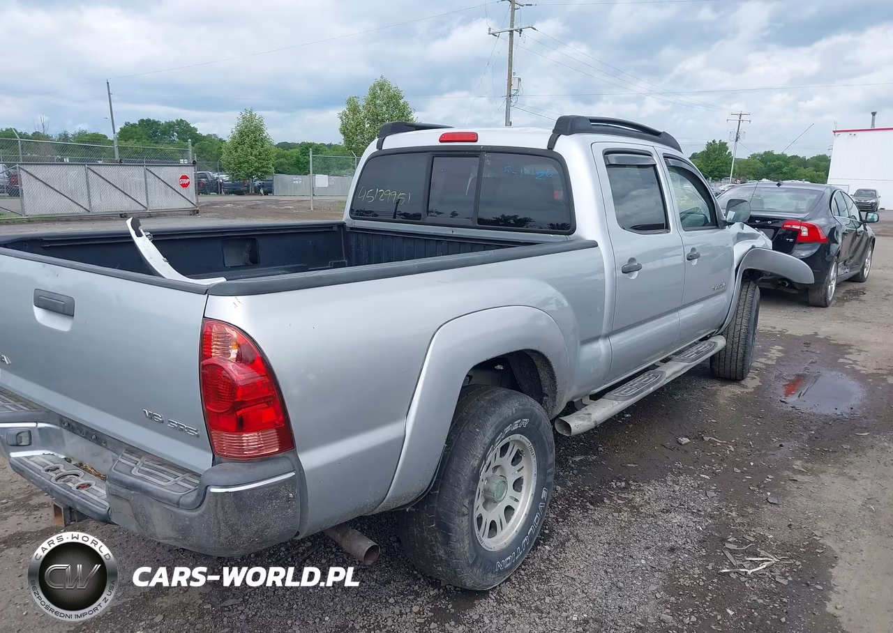 2005 Toyota Tacoma Base V6 VIN:5TEMU52N35Z116022 - 4
