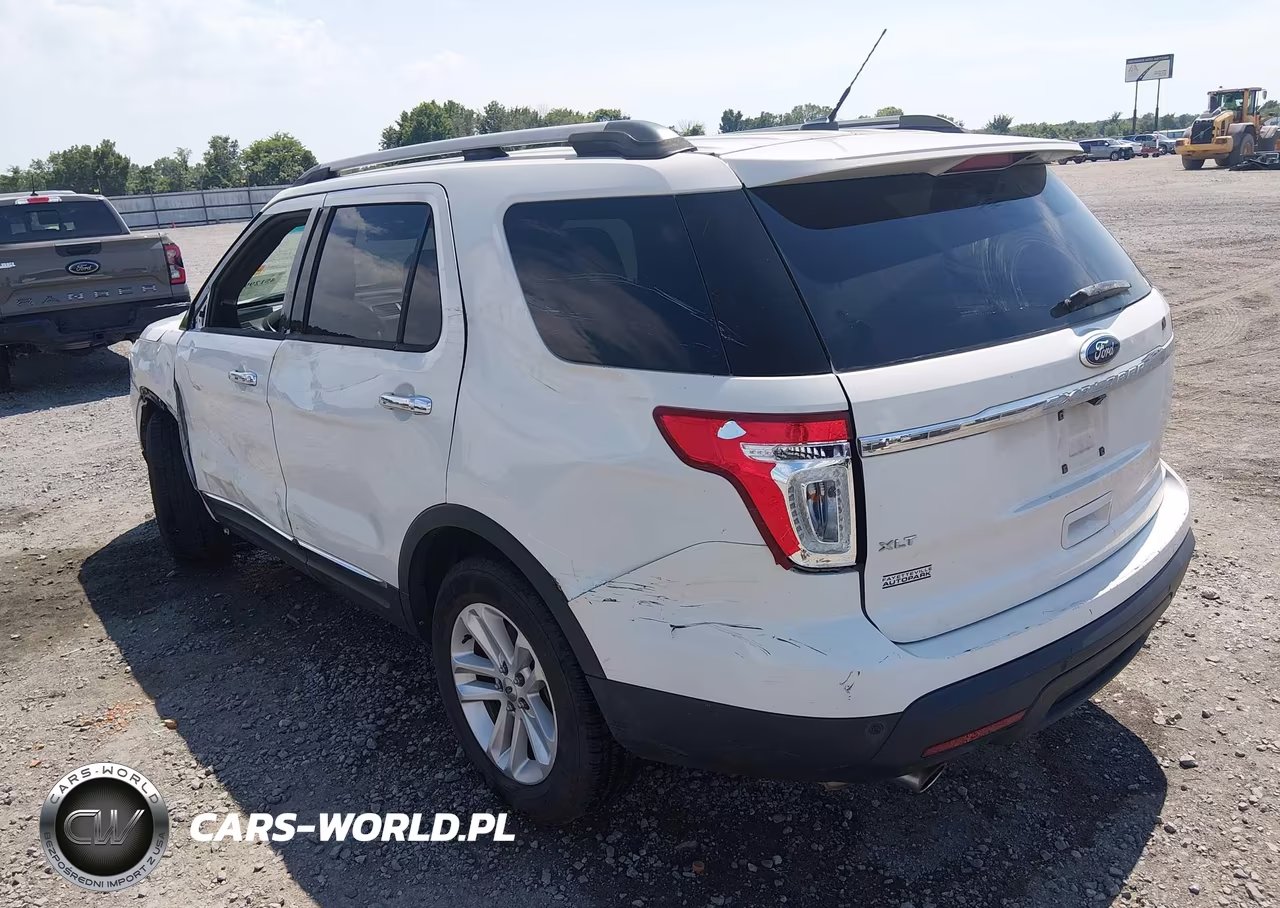 2011 Ford Explorer Xlt VIN:1FMHK7D86BGA30003 - 3