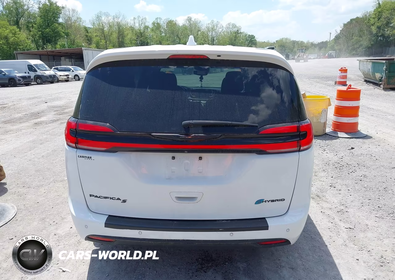 2022 Chrysler Pacifica Hybrid Touring L VIN:2C4RC1L7XNR173518 - 16