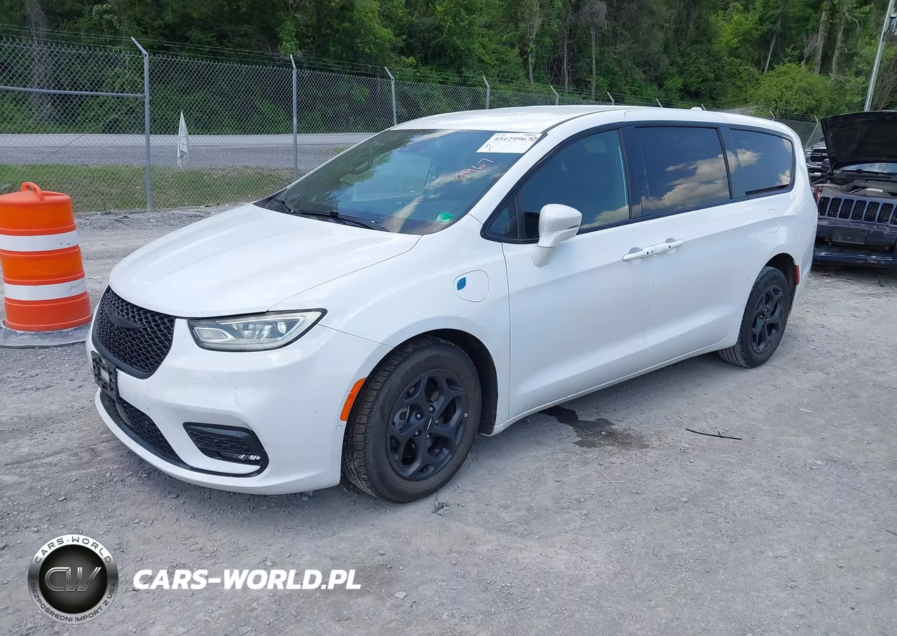 2022 Chrysler Pacifica Hybrid Touring L VIN:2C4RC1L7XNR173518 - 2