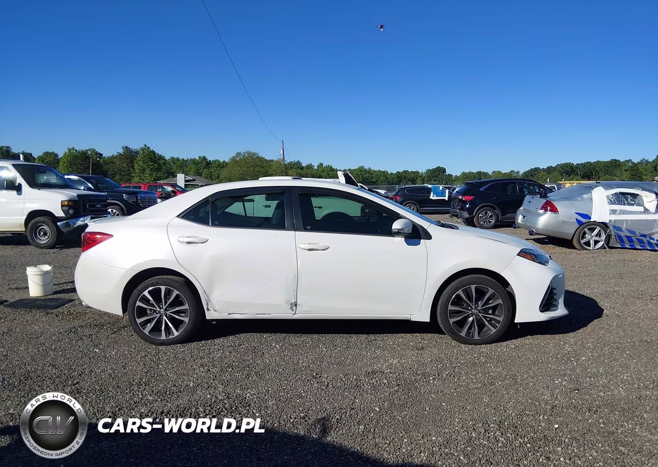 2017 Toyota Corolla Se VIN:5YFBURHE6HP665746 - 14