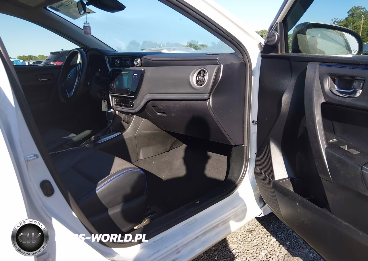 2017 Toyota Corolla Se VIN:5YFBURHE6HP665746 - 5