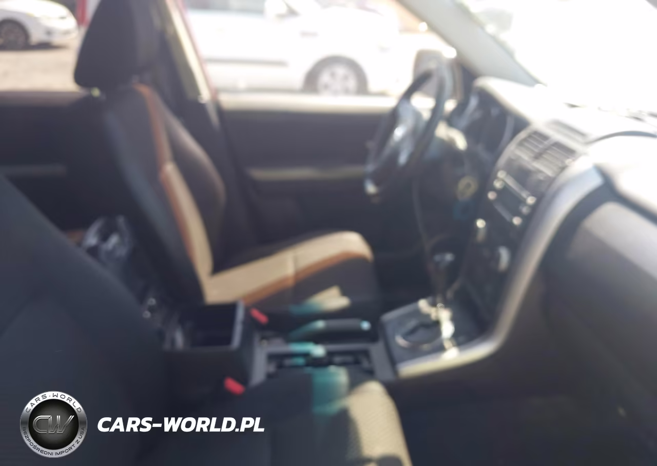 2011 Suzuki Grand Vitara Premium VIN:JS3TE0D22B4100043 - 5