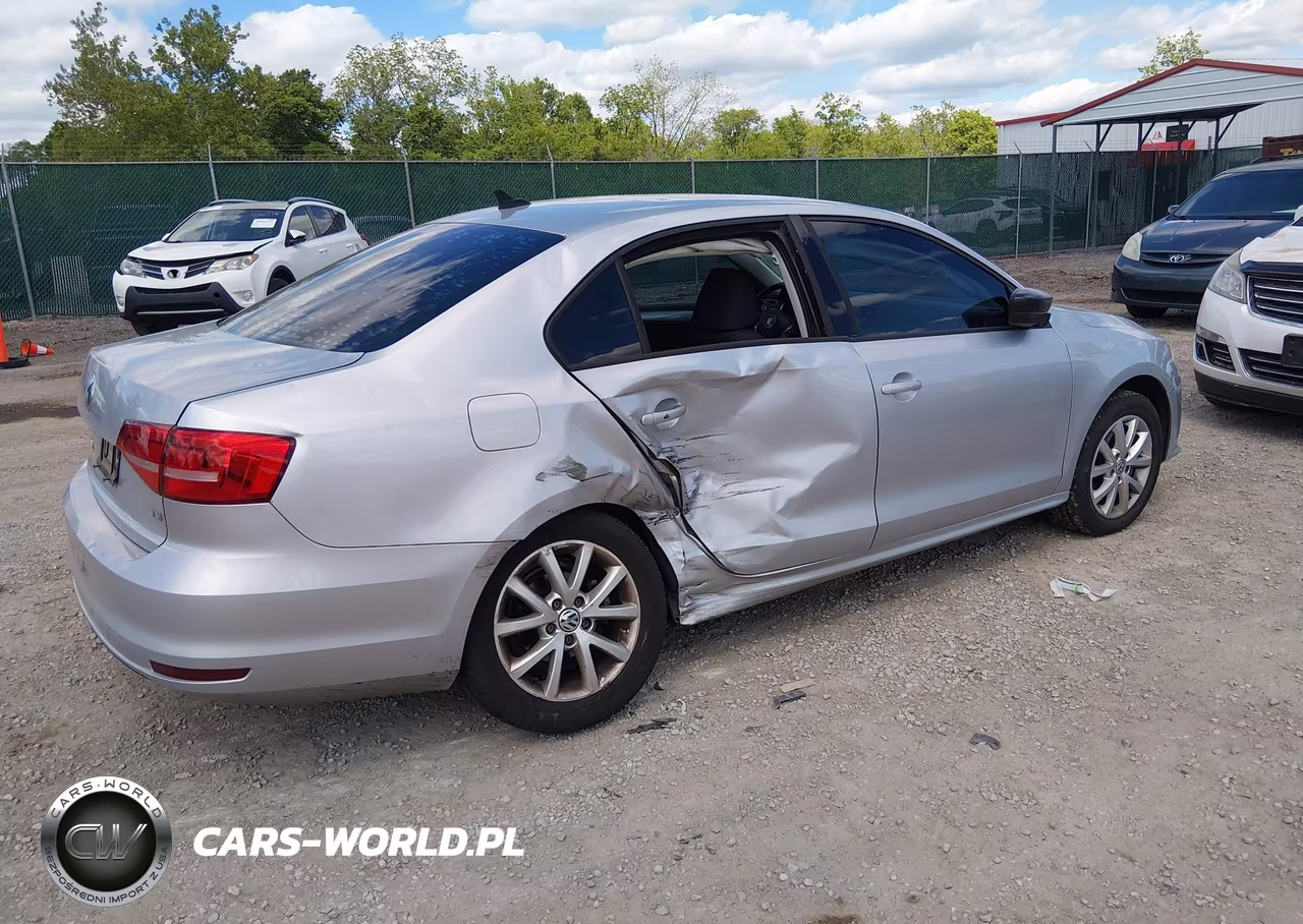 2015 Volkswagen Jetta 1.8T Se VIN:3VWD17AJ6FM231891 - 4