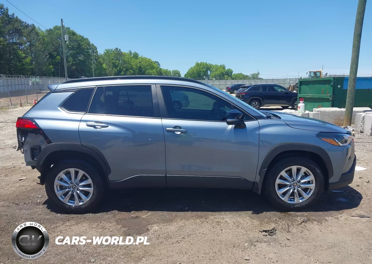 2025 Toyota Corolla Cross Le VIN:7MUBAAAG2SV139821 - 14