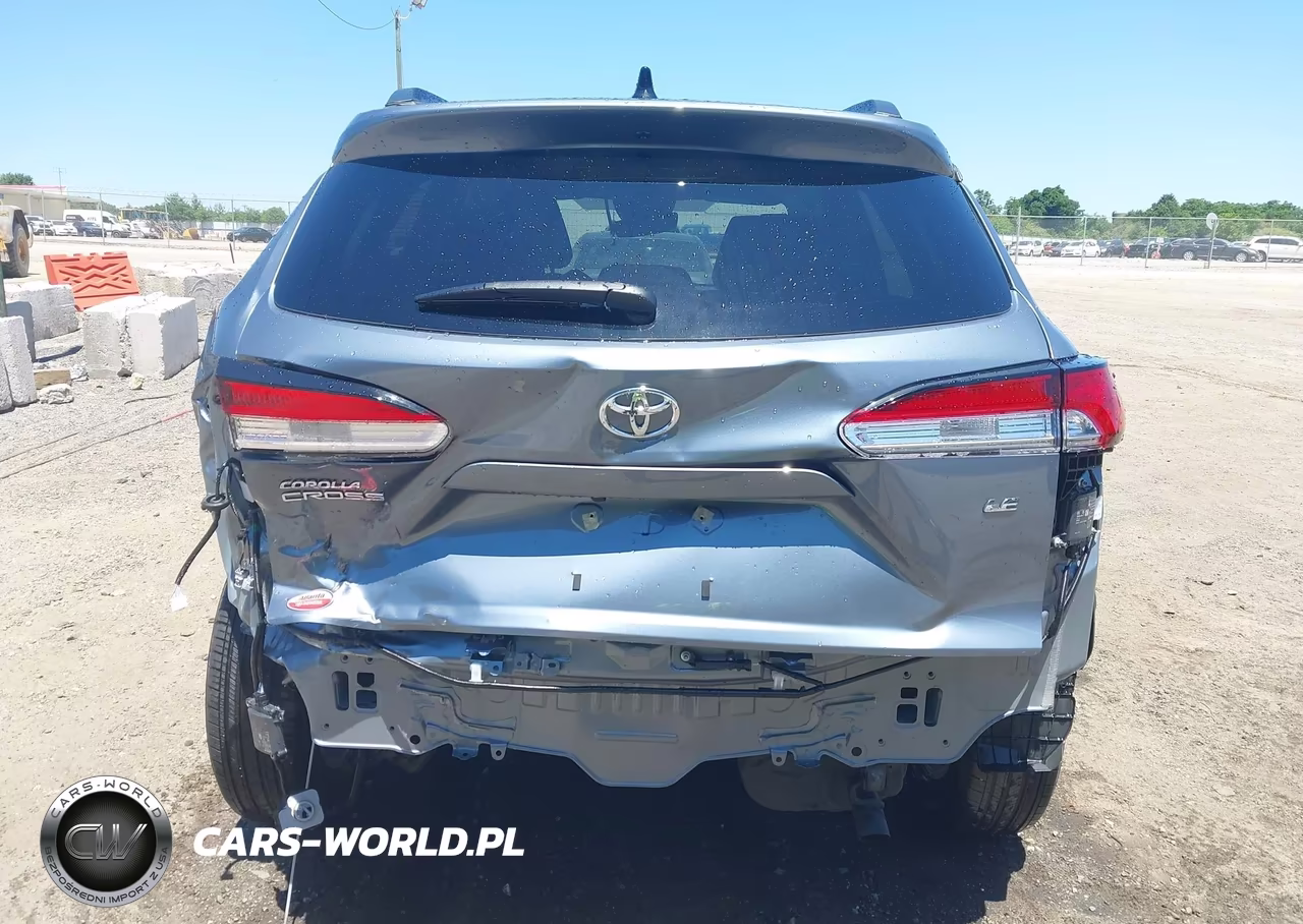 2025 Toyota Corolla Cross Le VIN:7MUBAAAG2SV139821 - 17