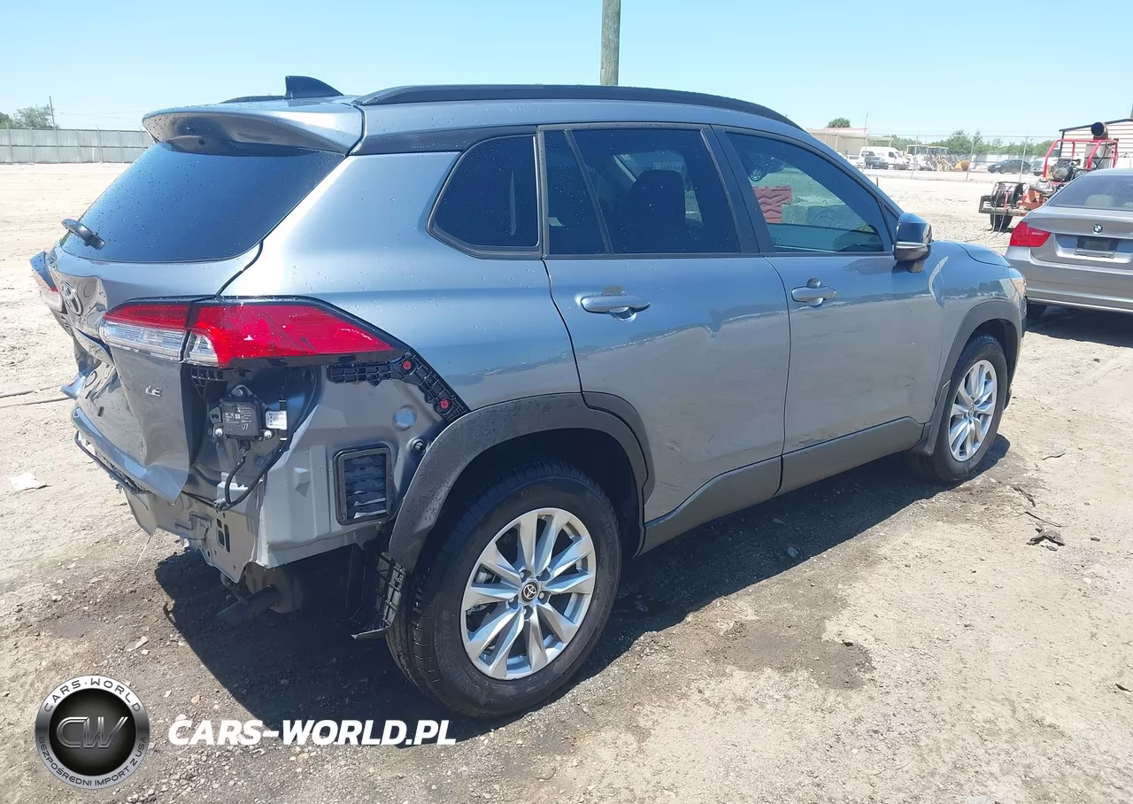 2025 Toyota Corolla Cross Le VIN:7MUBAAAG2SV139821 - 4
