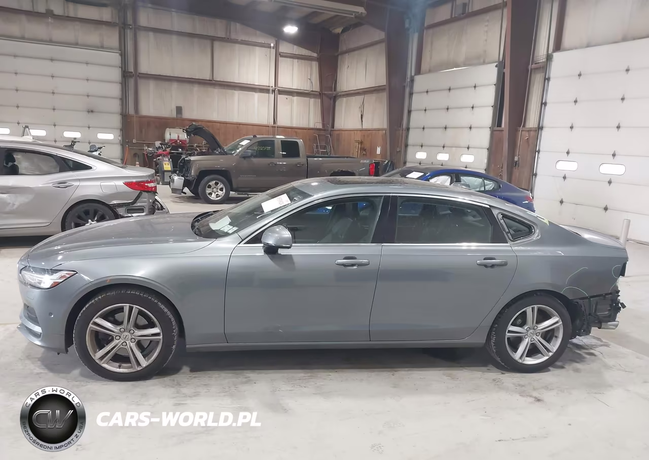 2018 Volvo S90 T5 Momentum VIN:LVY982MK8JP015595 - 14
