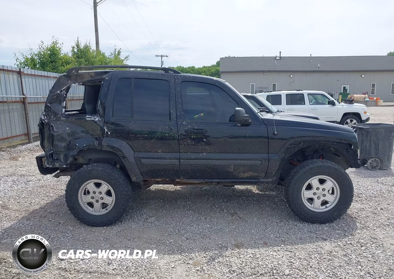2007 Jeep Liberty Sport VIN:1J4GL48KX7W652645 - 13