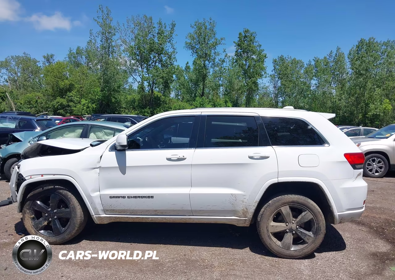 2015 Jeep Grand Cherokee Altitude VIN:1C4RJFAG3FC699666 - 15