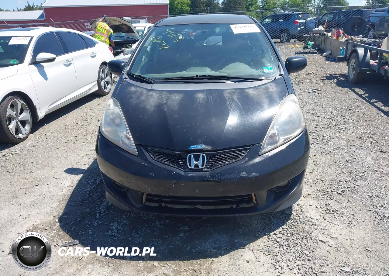 2011 Honda Fit Sport VIN:JHMGE8H53BS010686 - 12
