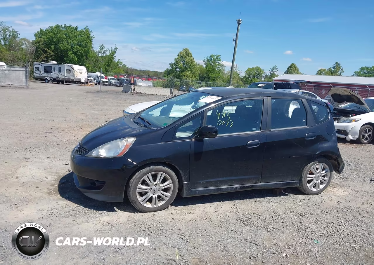 2011 Honda Fit Sport VIN:JHMGE8H53BS010686 - 14
