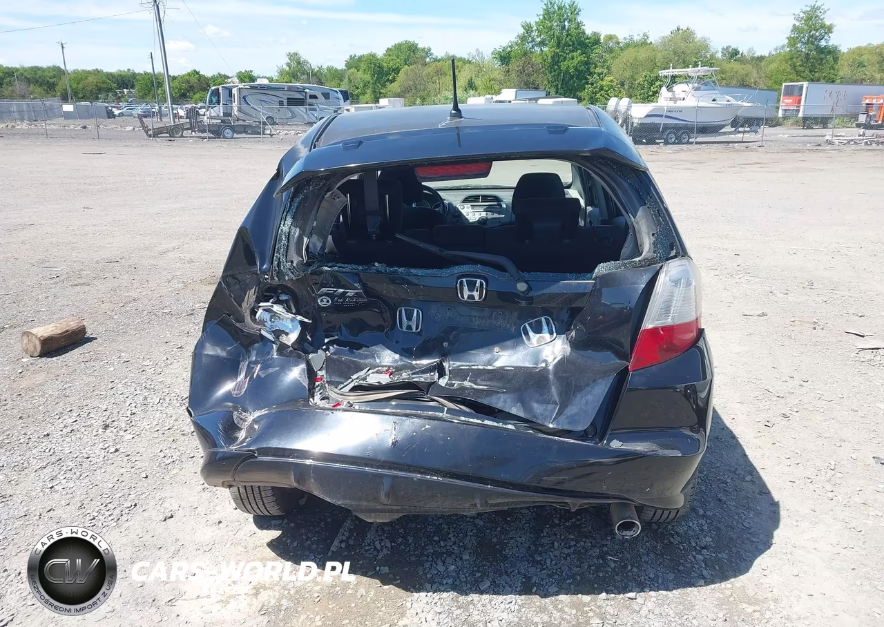 2011 Honda Fit Sport VIN:JHMGE8H53BS010686 - 16