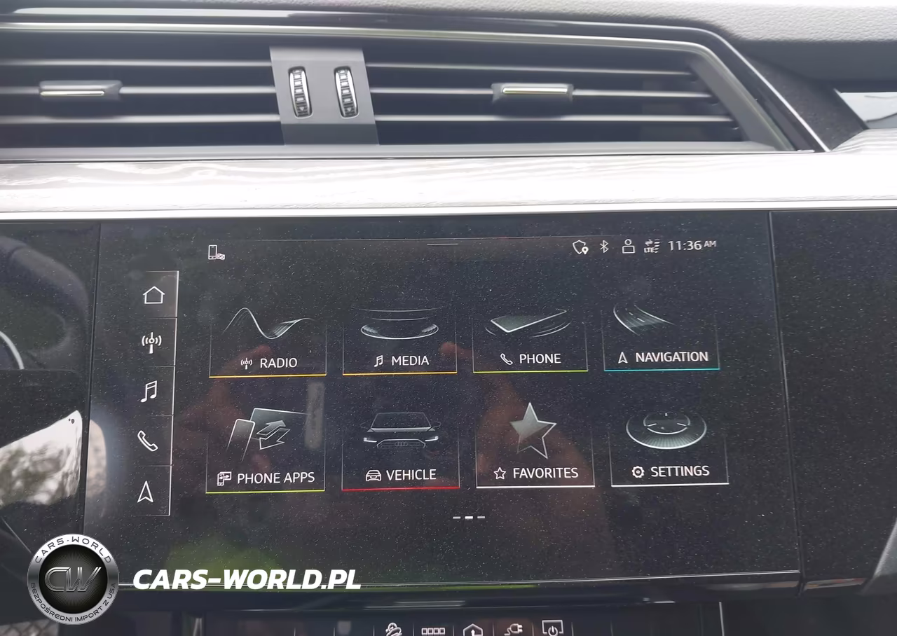 2021 Audi E-Tron Premium Quattro VIN:WA1AAAGEXMB025162 - 19