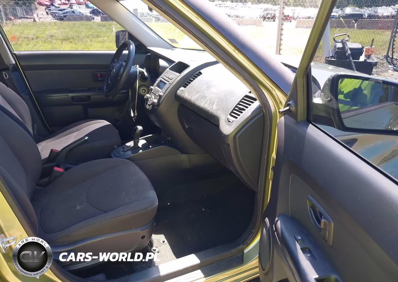 2012 Kia Soul VIN:KNDJT2A5XC7426937 - 5