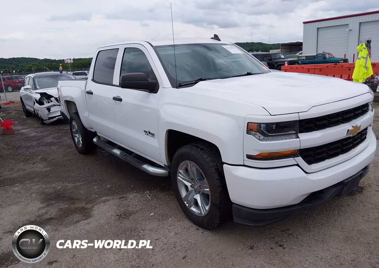 2018 Chevrolet Silverado 1500 Custom – zdjęcie 1 z 16