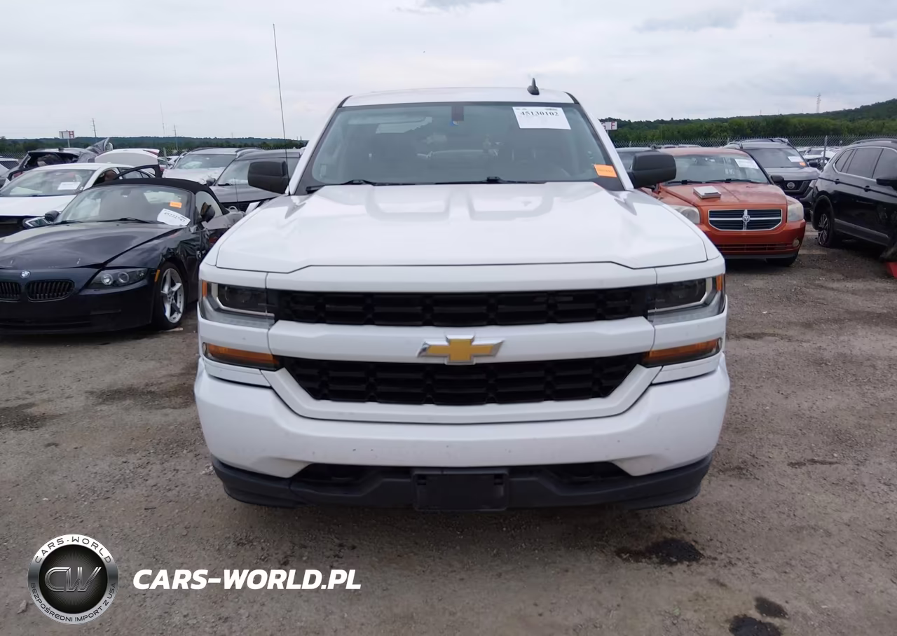 2018 Chevrolet Silverado 1500 Custom VIN:3GCPCPEC0JG347777 - 12