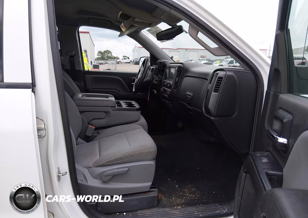 2018 Chevrolet Silverado 1500 Custom VIN:3GCPCPEC0JG347777 - 5