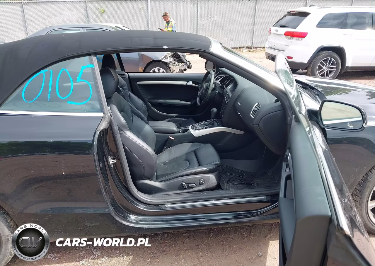 2012 Audi A5 2.0T Premium VIN:WAULFAFH7CN008261 - 5