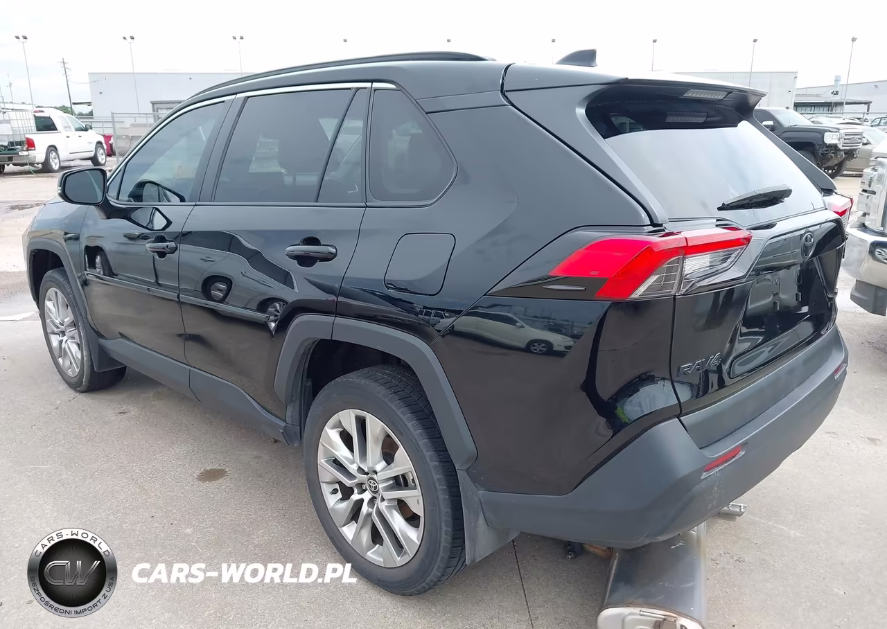 2024 Toyota Rav4 Xle Premium VIN:2T3C1RFV2RC302174 - 3