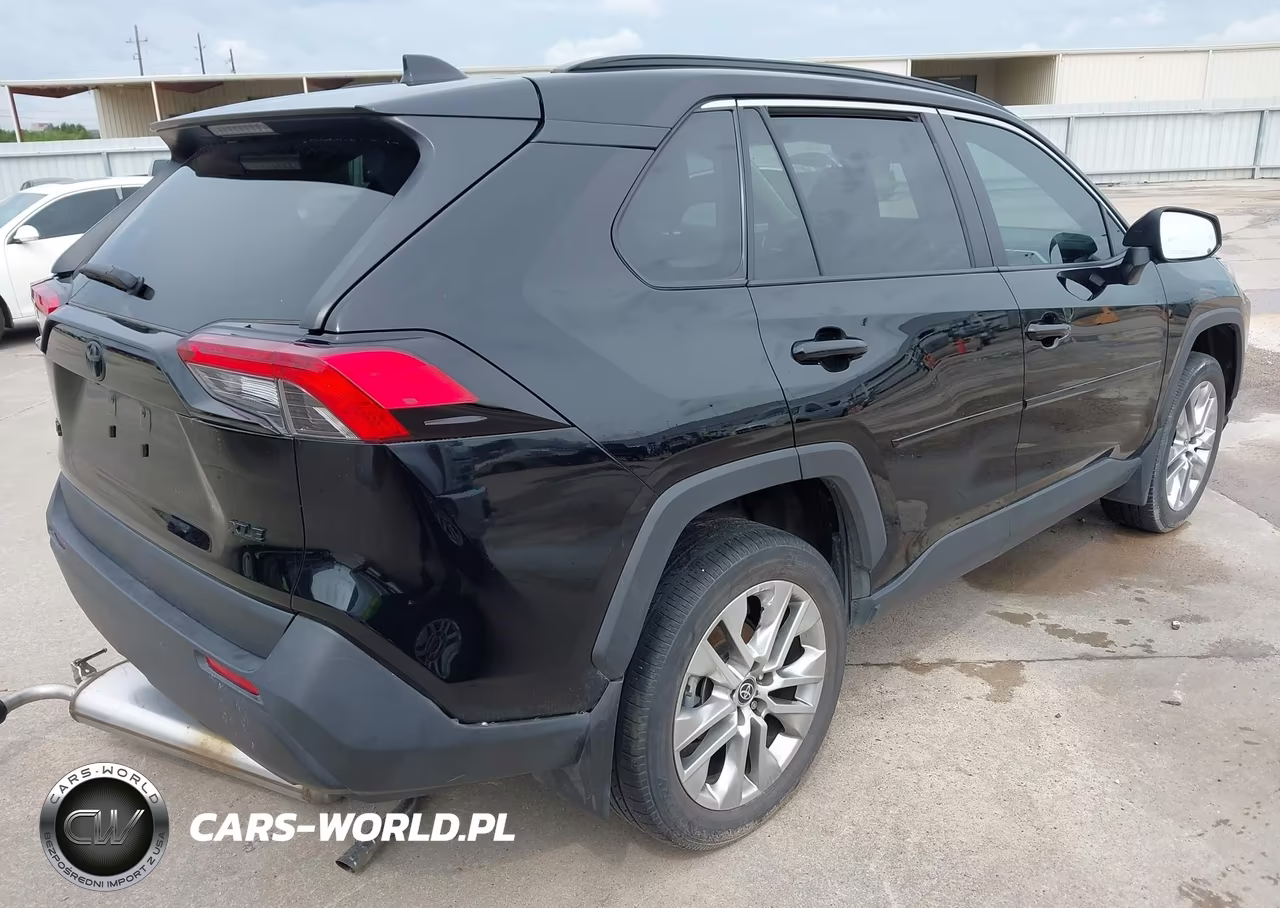 2024 Toyota Rav4 Xle Premium VIN:2T3C1RFV2RC302174 - 4
