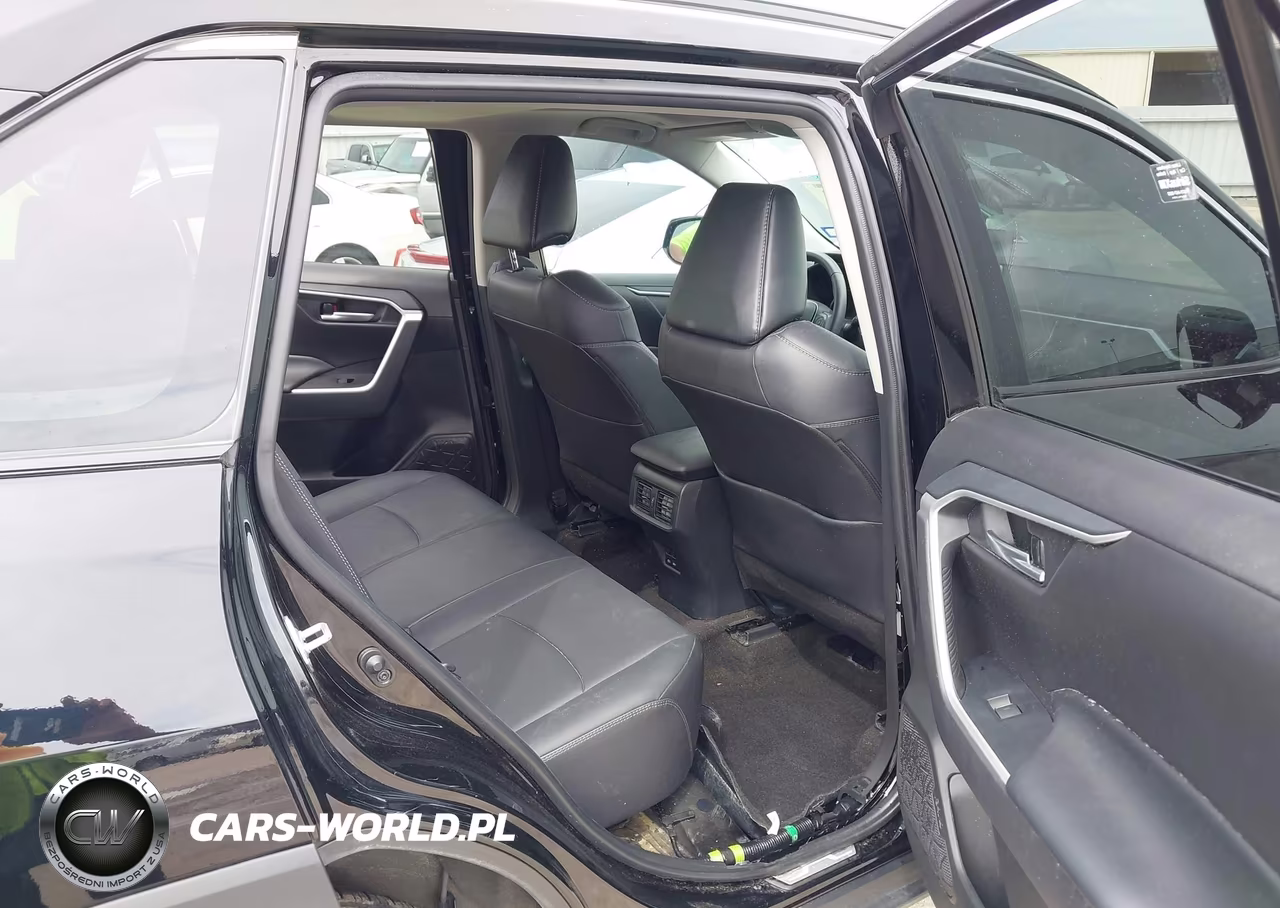 2024 Toyota Rav4 Xle Premium VIN:2T3C1RFV2RC302174 - 8