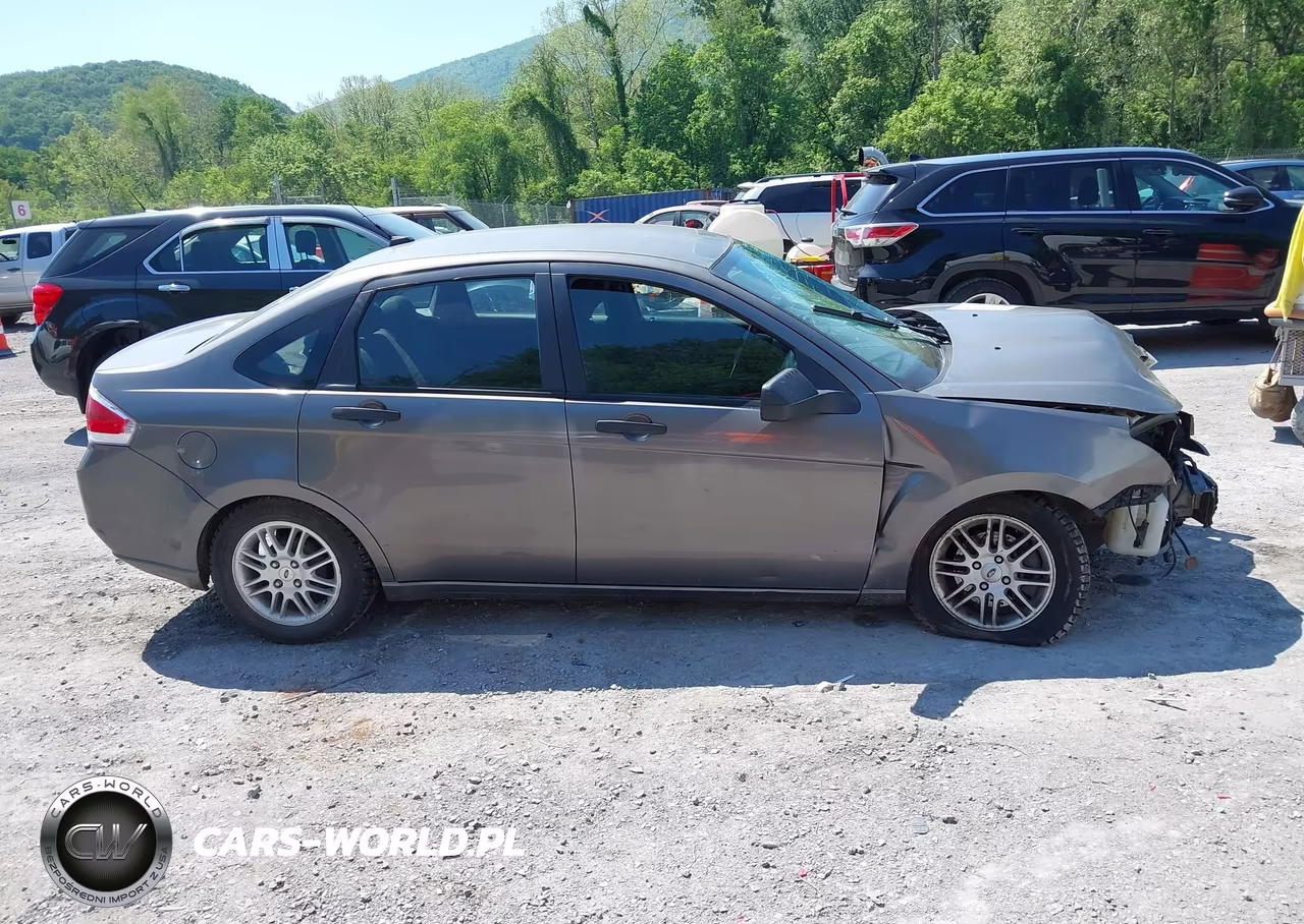 2009 Ford Focus Se VIN:1FAHP35N19W244485 - 13