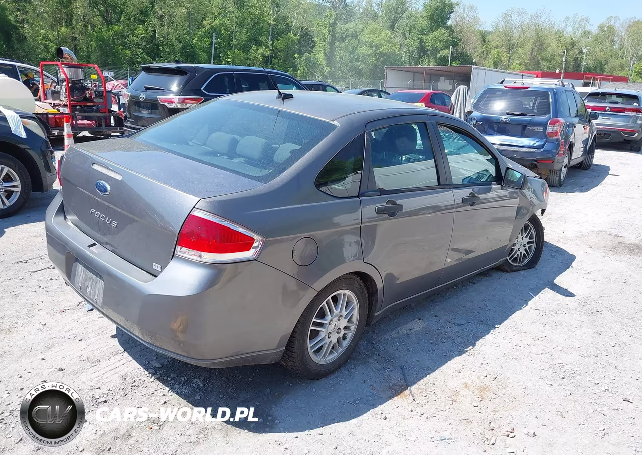 2009 Ford Focus Se VIN:1FAHP35N19W244485 - 4