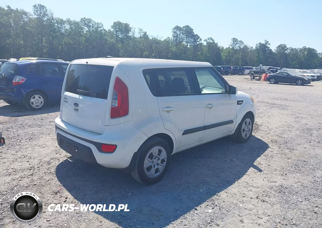 2012 Kia Soul VIN:KNDJT2A55C7470974 - 4