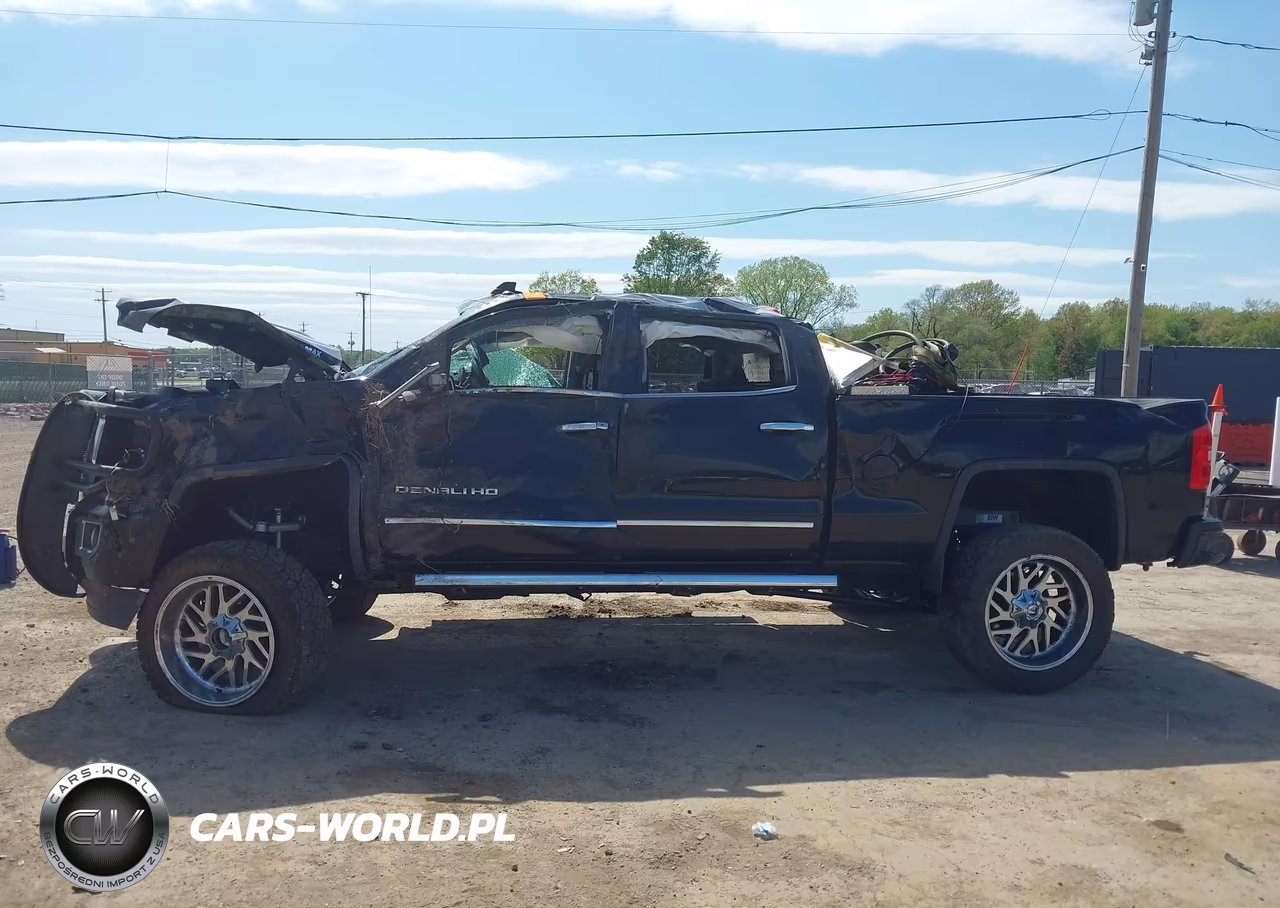 2018 GMC Sierra 2500Hd Denali VIN:1GT12UEY5JF203145 - 14