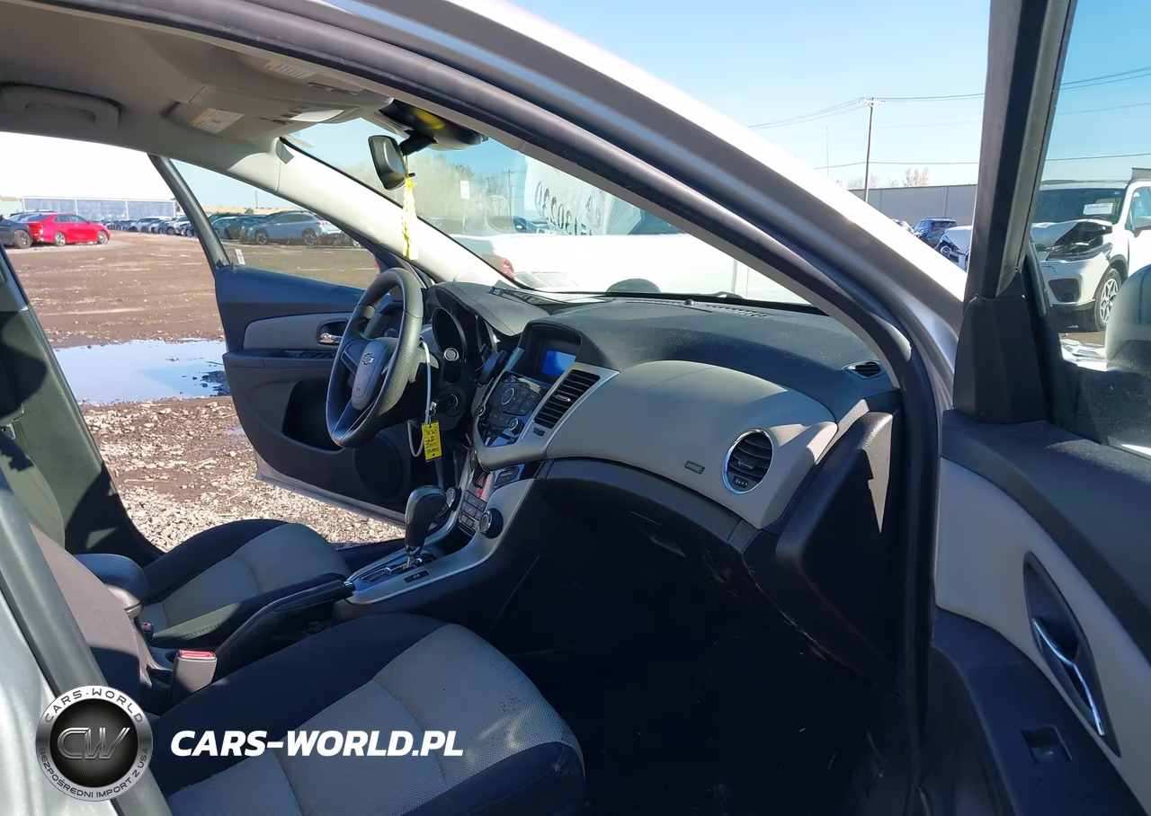 2016 Chevrolet Cruze Limited Ls Auto VIN:1G1PC5SG5G7148409 - 5