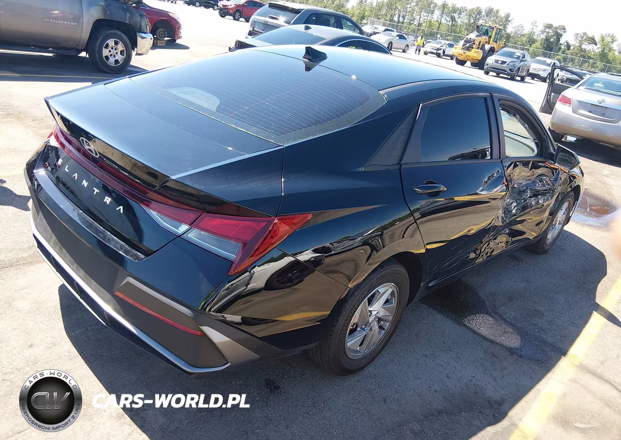2026 Hyundai Elantra Se VIN:KMHLL4DG0TU168751 - 4