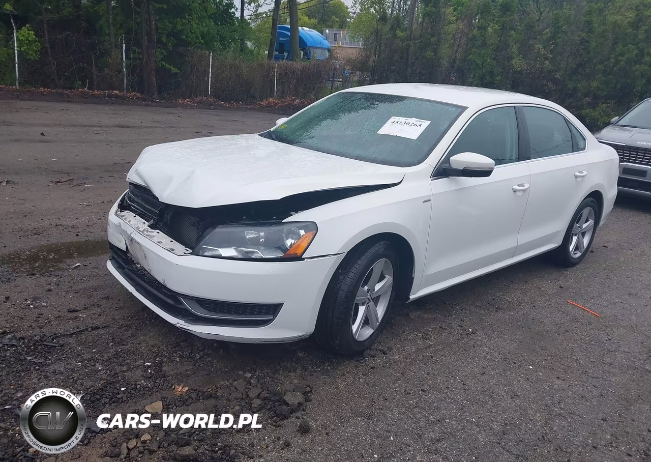 2014 Volkswagen Passat 1.8T Wolfsburg Edition VIN:1VWAT7A3XEC026752 - 2