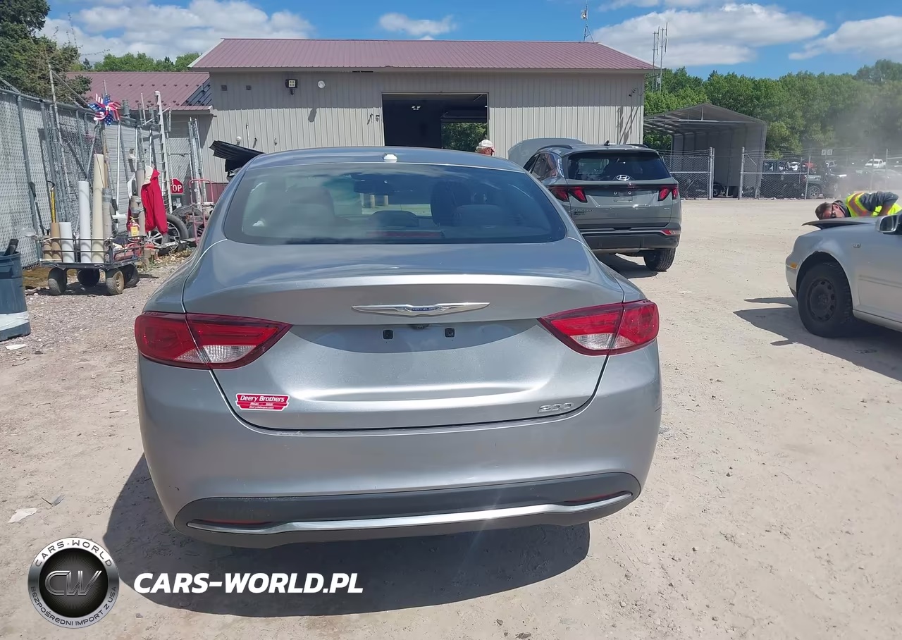2015 Chrysler 200 Limited VIN:1C3CCCABXFN731556 - 16