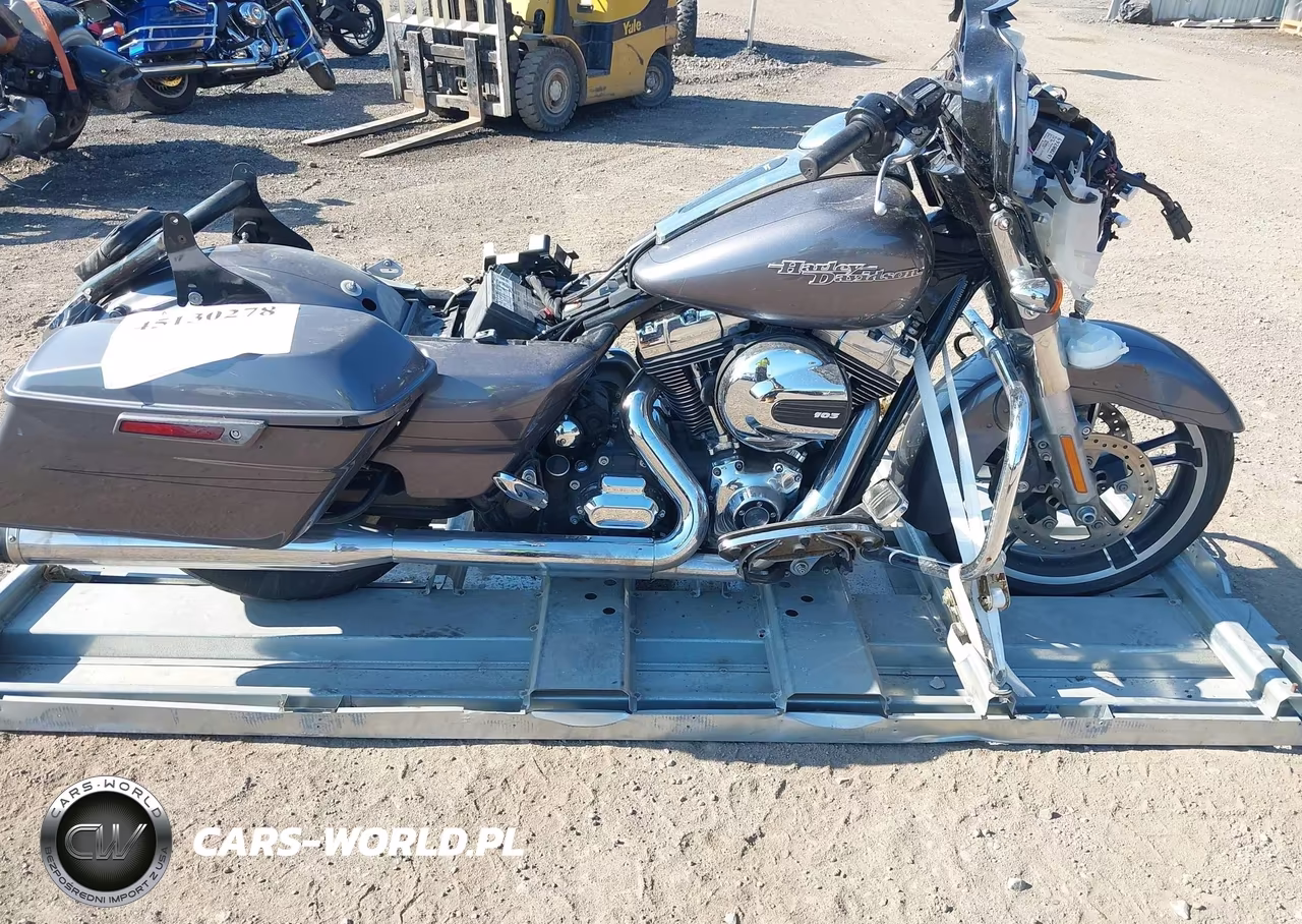 2014 Harley-Davidson Flhxs Street Glide Special VIN:1HD1KRM12EB645104 - 12