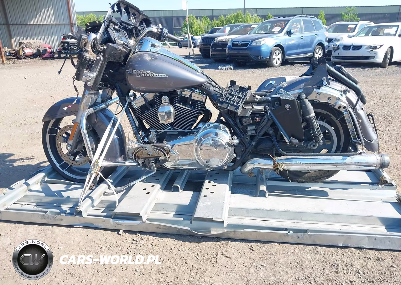2014 Harley-Davidson Flhxs Street Glide Special VIN:1HD1KRM12EB645104 - 13