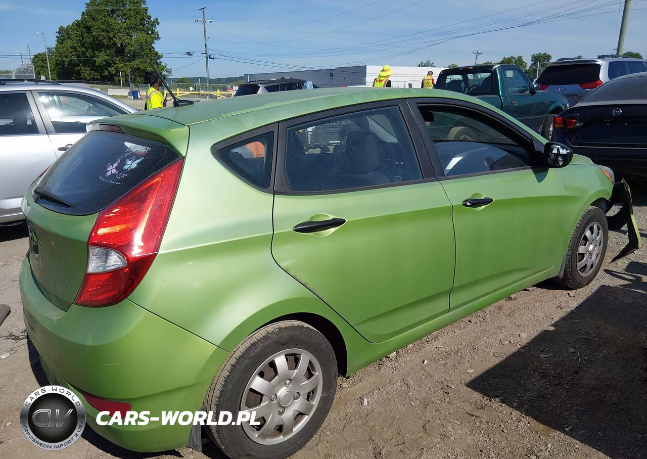 2013 Hyundai Accent Gs VIN:KMHCT5AE4DU103072 - 13