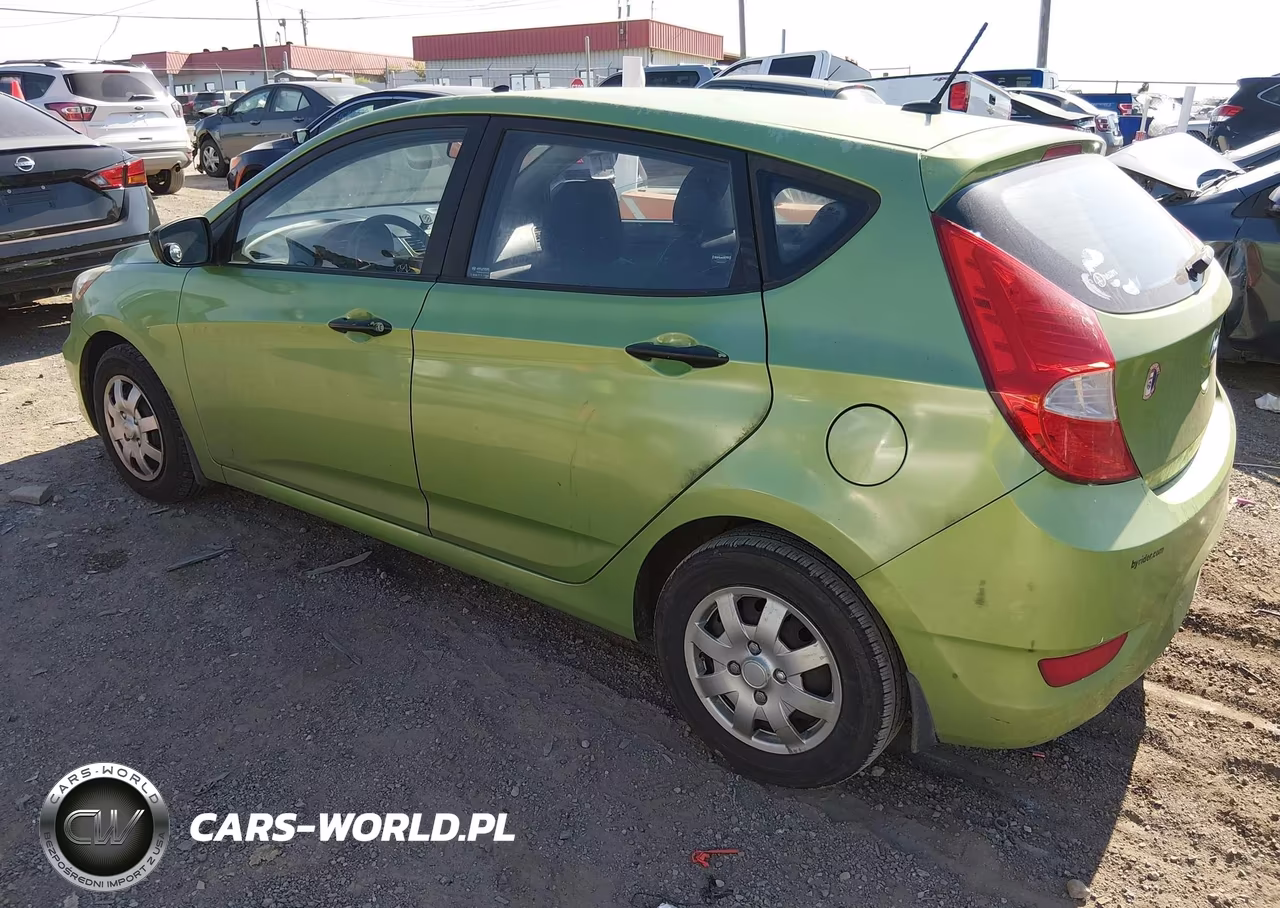 2013 Hyundai Accent Gs VIN:KMHCT5AE4DU103072 - 3