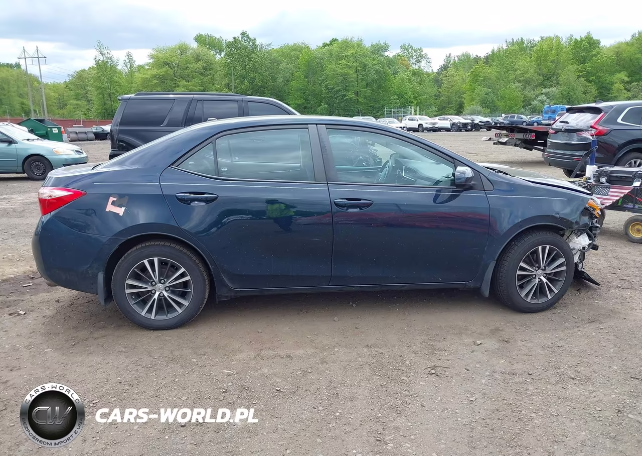 2018 Toyota Corolla Le VIN:2T1BURHE8JC090233 - 13