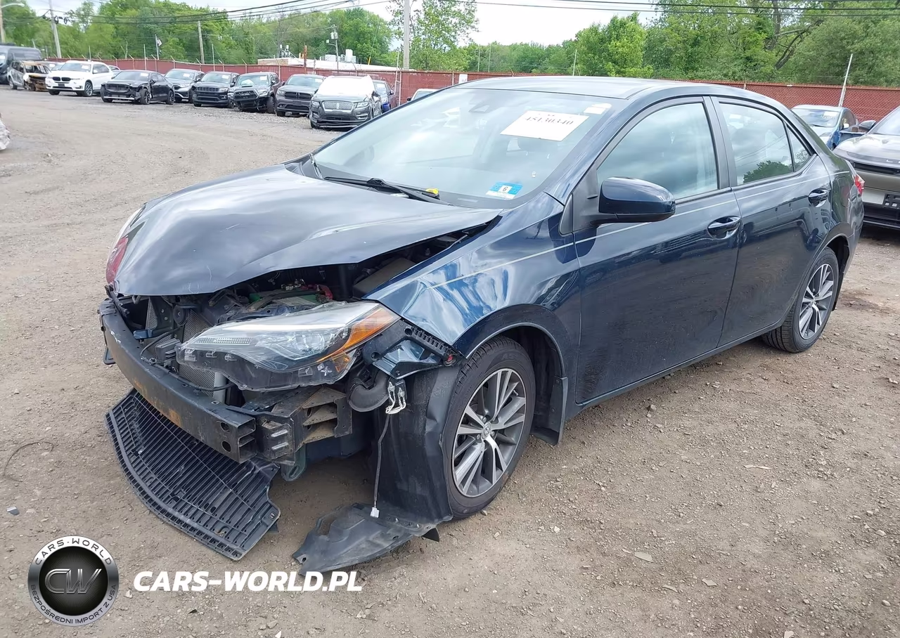 2018 Toyota Corolla Le VIN:2T1BURHE8JC090233 - 2