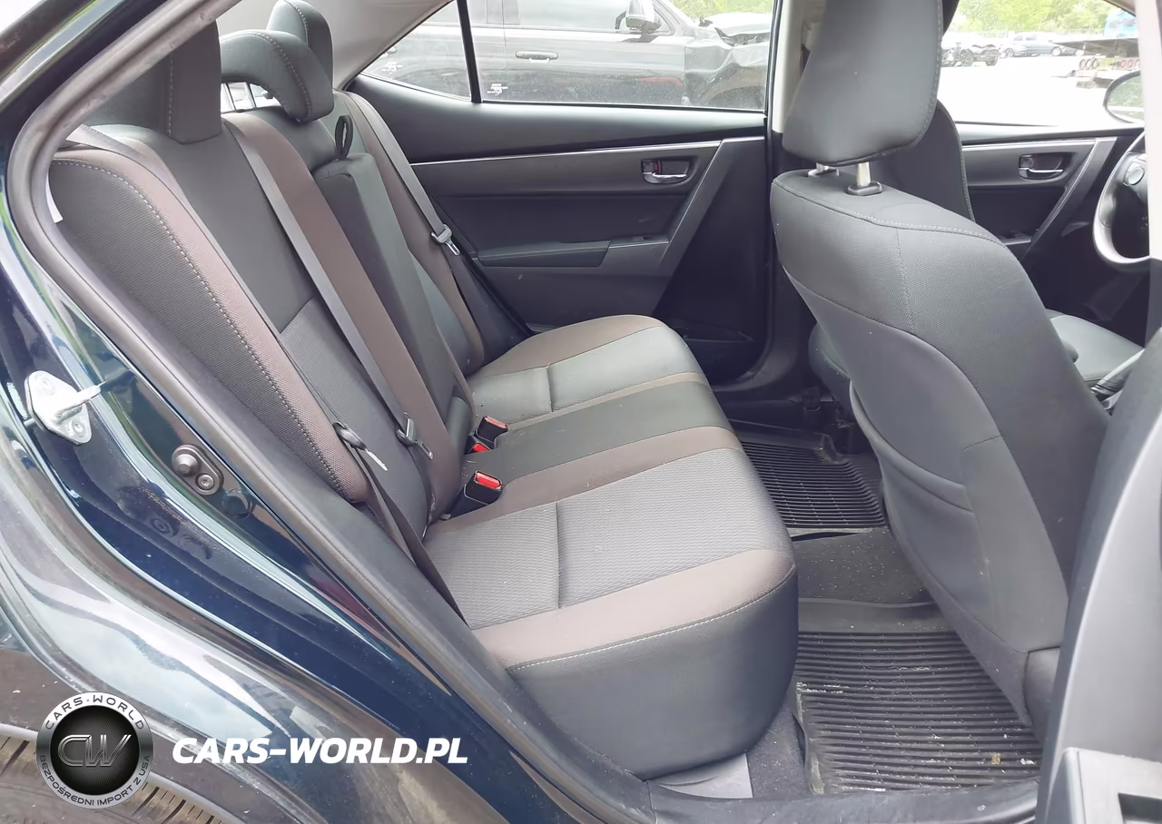 2018 Toyota Corolla Le VIN:2T1BURHE8JC090233 - 8