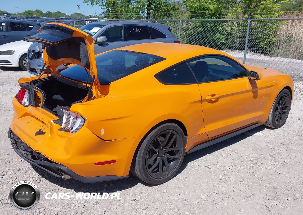 2018 Ford Mustang Ecoboost VIN:1FA6P8TH1J5105680 - 4