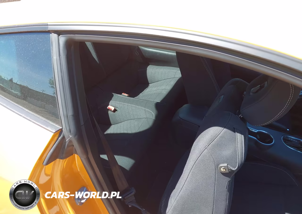 2018 Ford Mustang Ecoboost VIN:1FA6P8TH1J5105680 - 8
