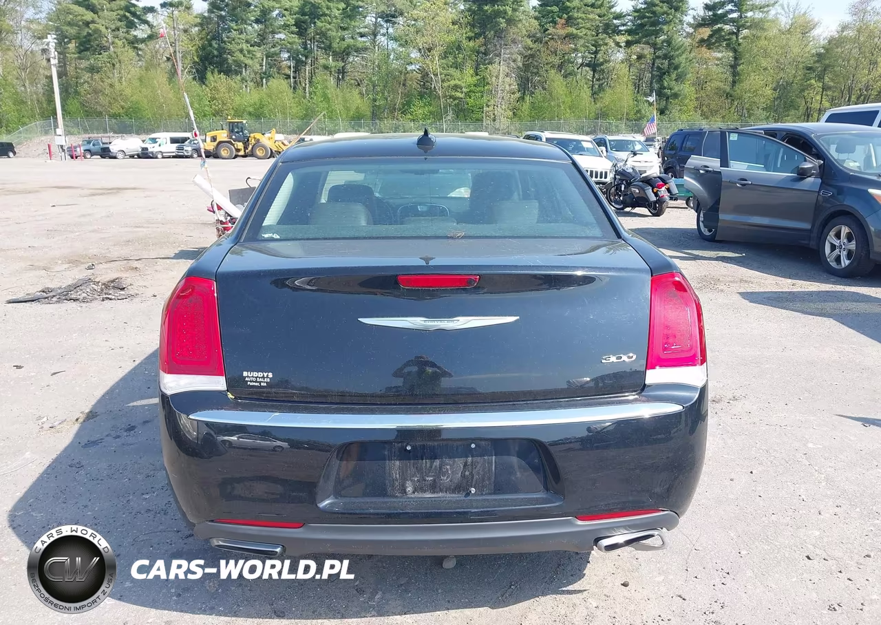 2015 Chrysler 300 Limited VIN:2C3CCAAGXFH766574 - 16
