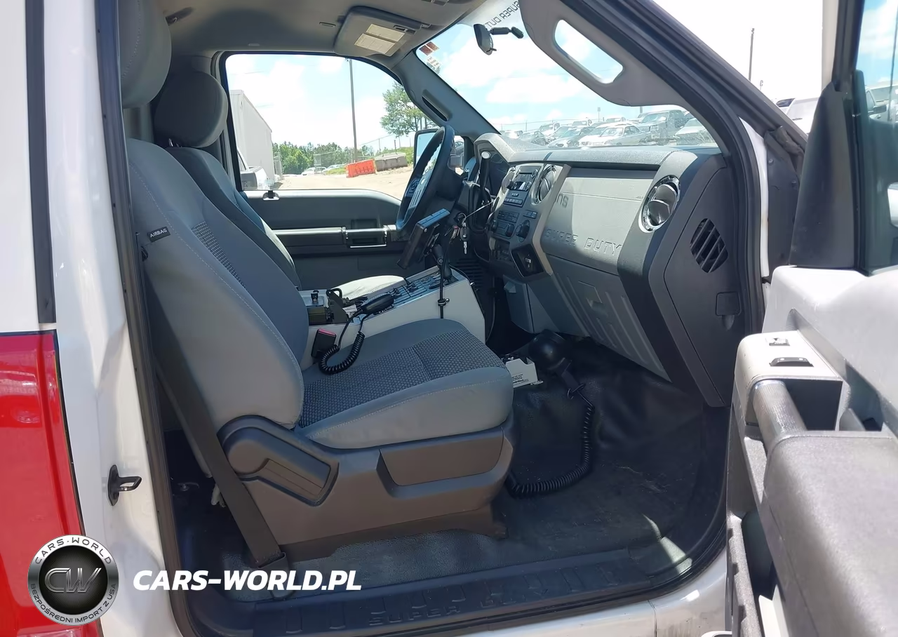 2016 Ford F-450 Chassis Xlt VIN:1FDUF4GT2GEA60359 - 5